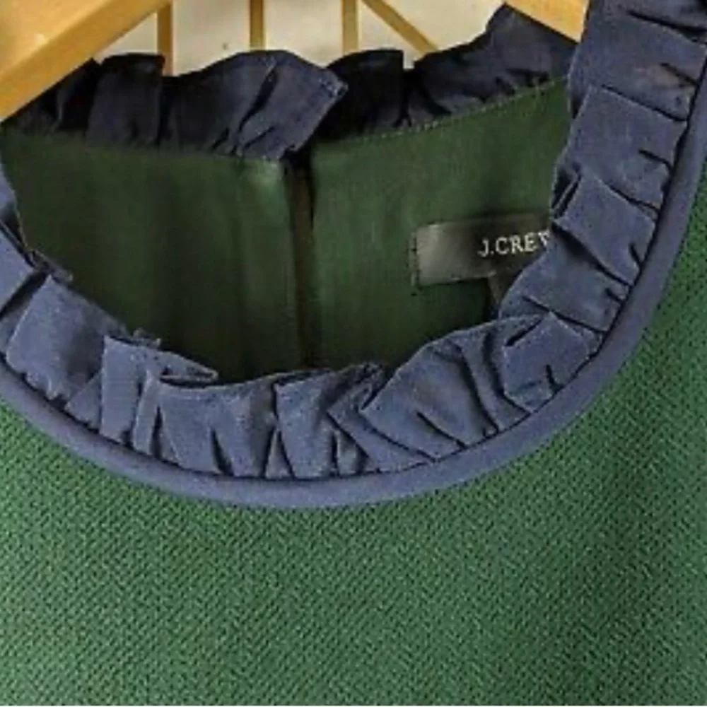 J. Crew Sleeveless Emerald Green Mini Sheath Dress w Navy Ruffles. ZP1